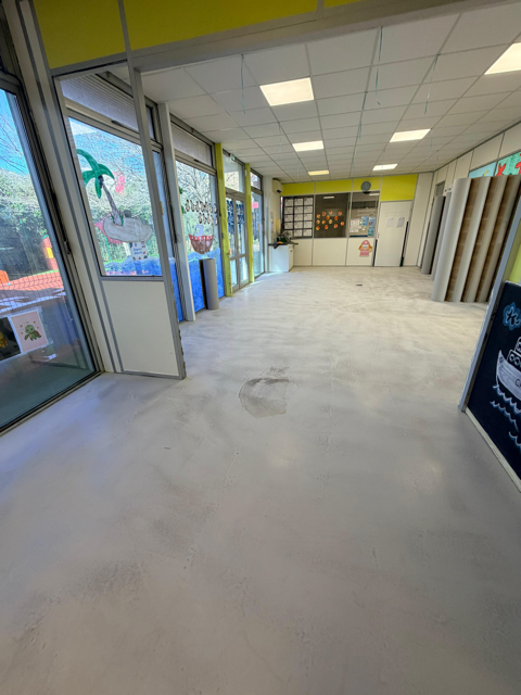 Nouveau sol avec linoléum